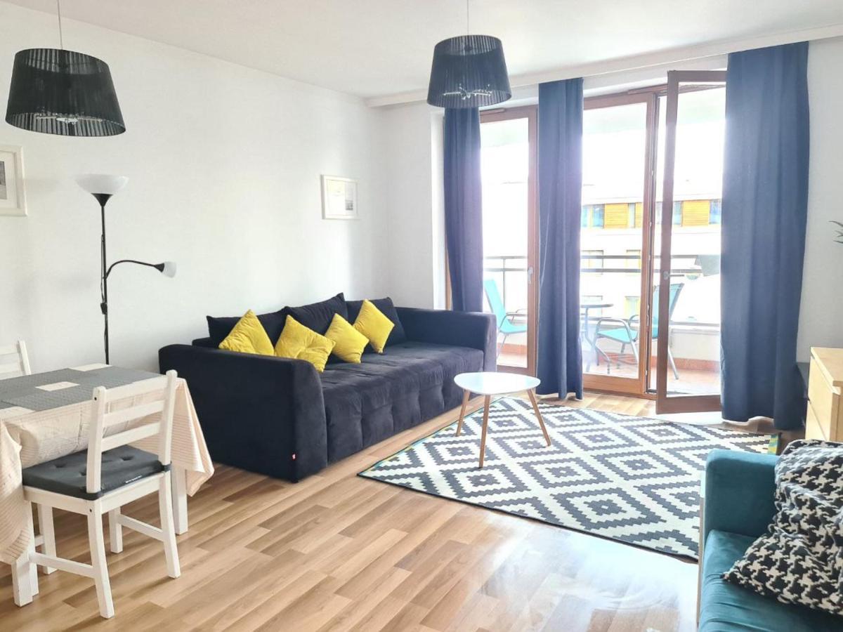 Dworska Studio Apartment Краків Екстер'єр фото